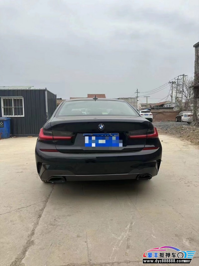 21年宝马3系轿车抵押车出售