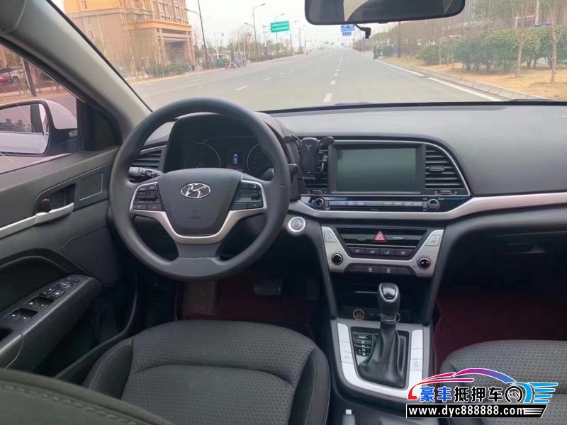 18年现代领动轿车抵押车出售