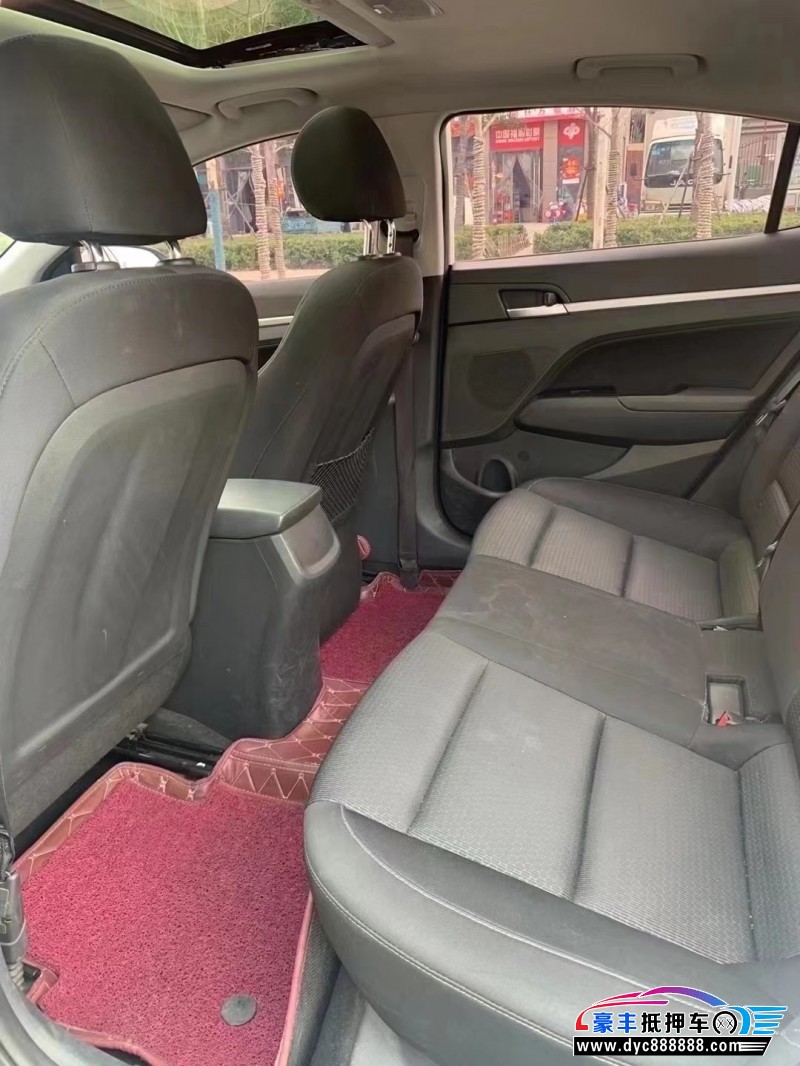 18年现代领动轿车抵押车出售