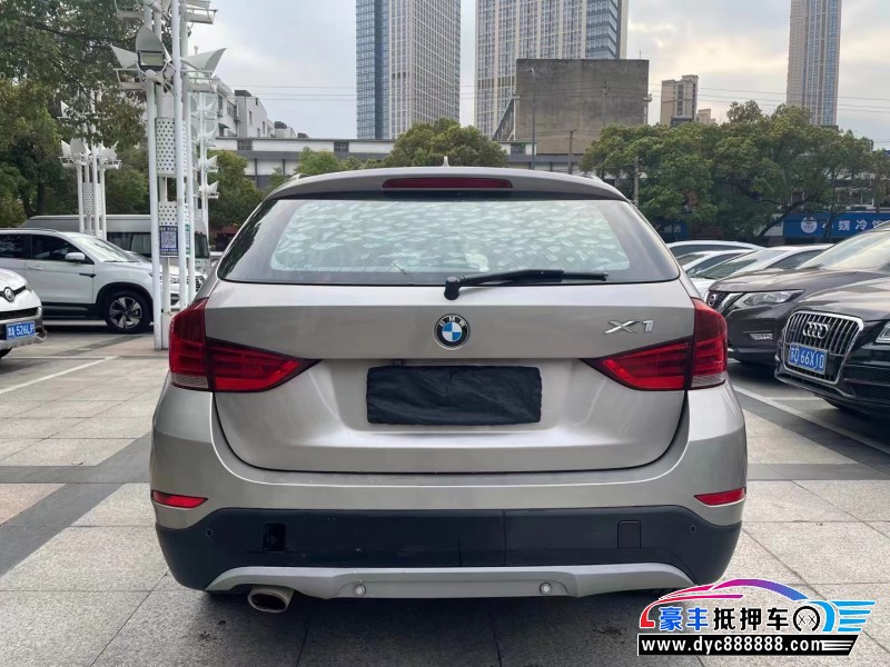 13年宝马X1轿车抵押车出售