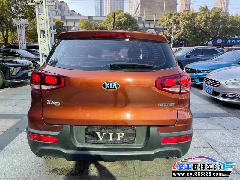 18年起亚KX3轿车抵押车出售