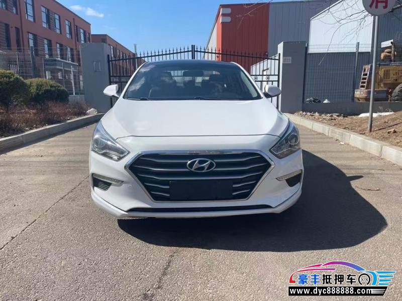 18年现代名图轿车抵押车出售