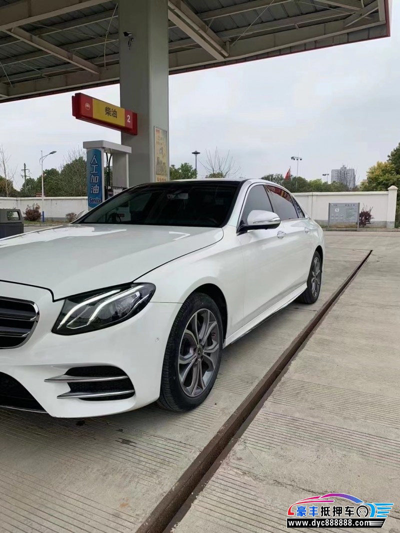 19年奔驰E轿车抵押车出售