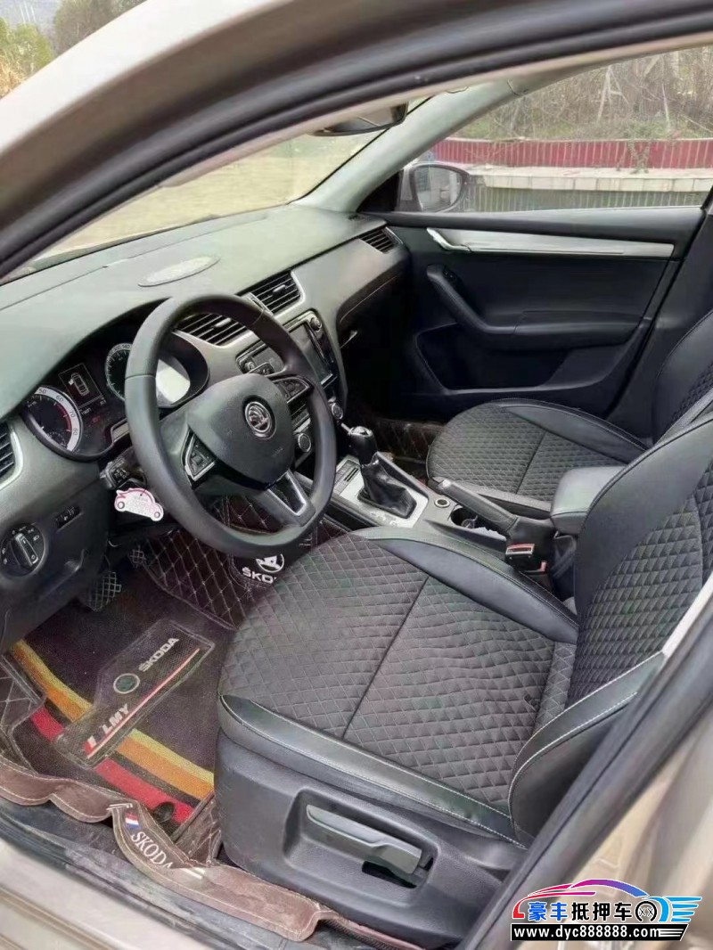 19年斯柯达明锐轿车抵押车出售