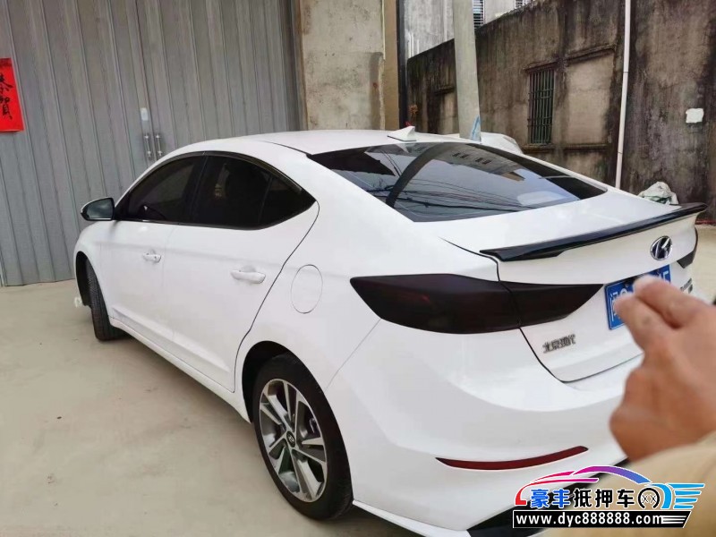 18年现代领动轿车抵押车出售