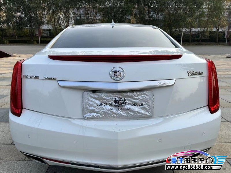 15年凯迪拉克XTS轿车抵押车出售