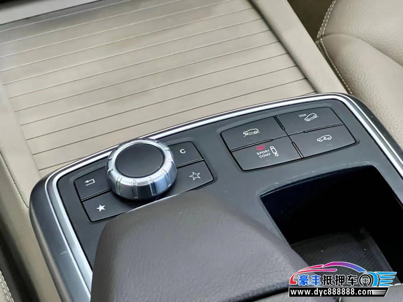 12年奔驰MLSUV抵押车出售