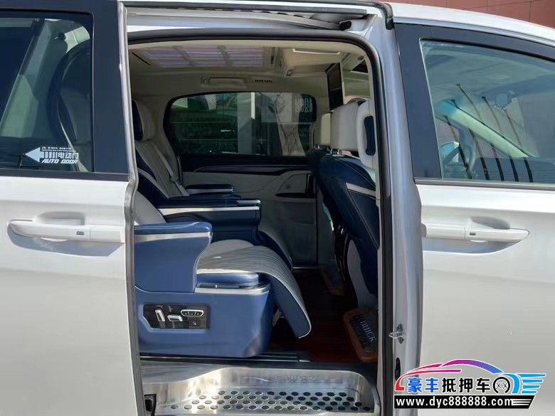 21年别克GL8SUV抵押车出售