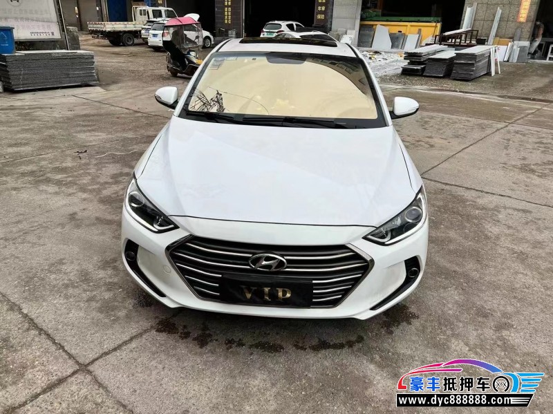 17年现代领动轿车抵押车出售