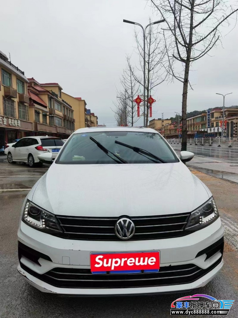 19年大众速腾轿车抵押车出售