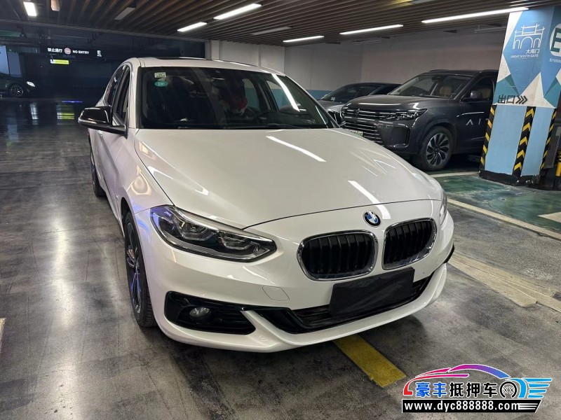 18年宝马1系轿车抵押车出售