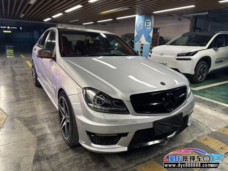 12年奔驰C轿车抵押车出售