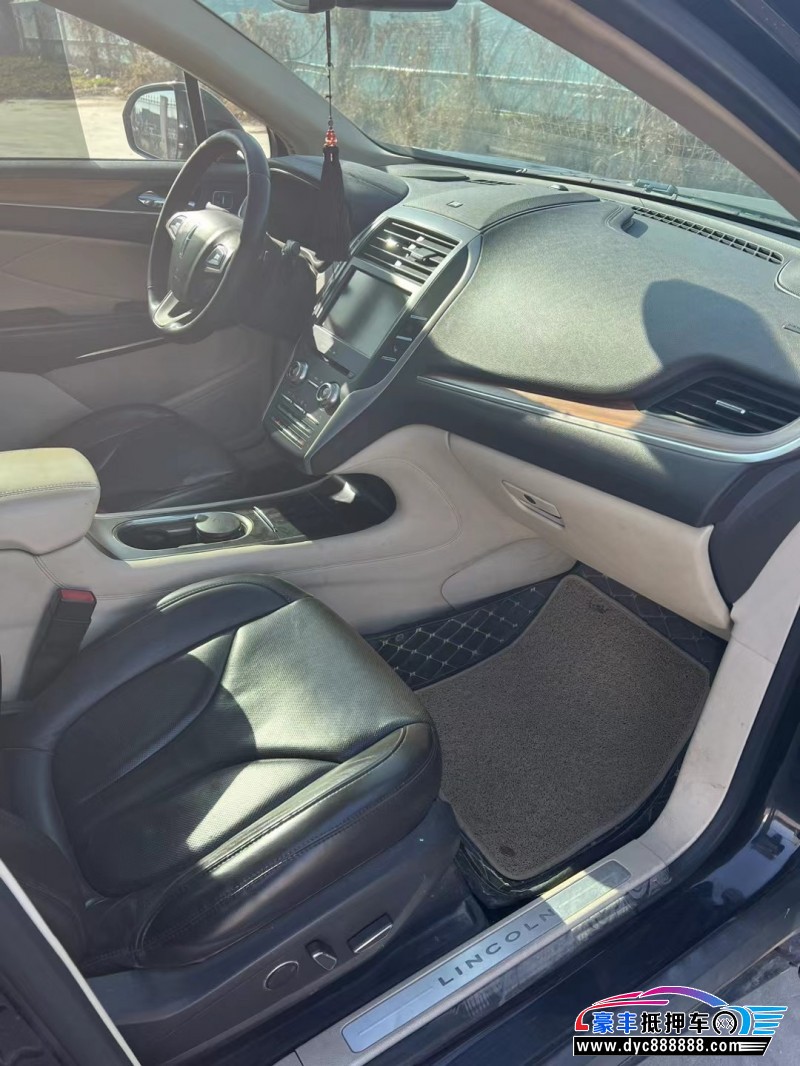 16年林肯MKC轿车抵押车出售