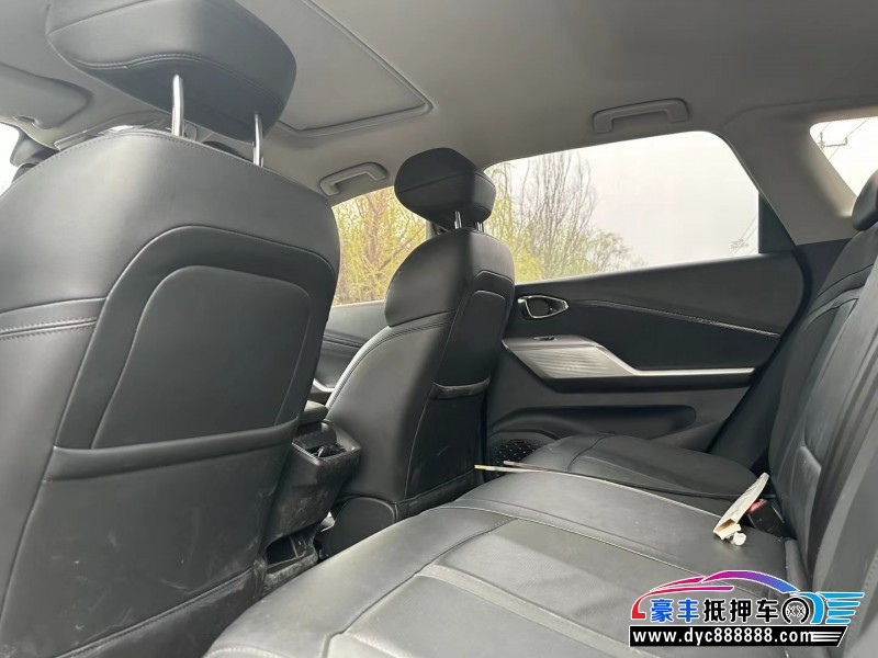 21年宝骏vallia轿车抵押车出售