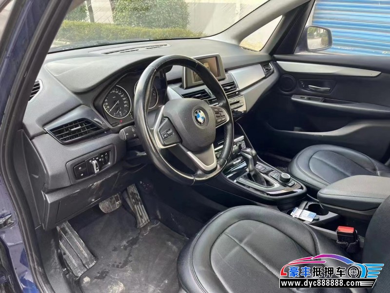 15年宝马2系轿车抵押车出售