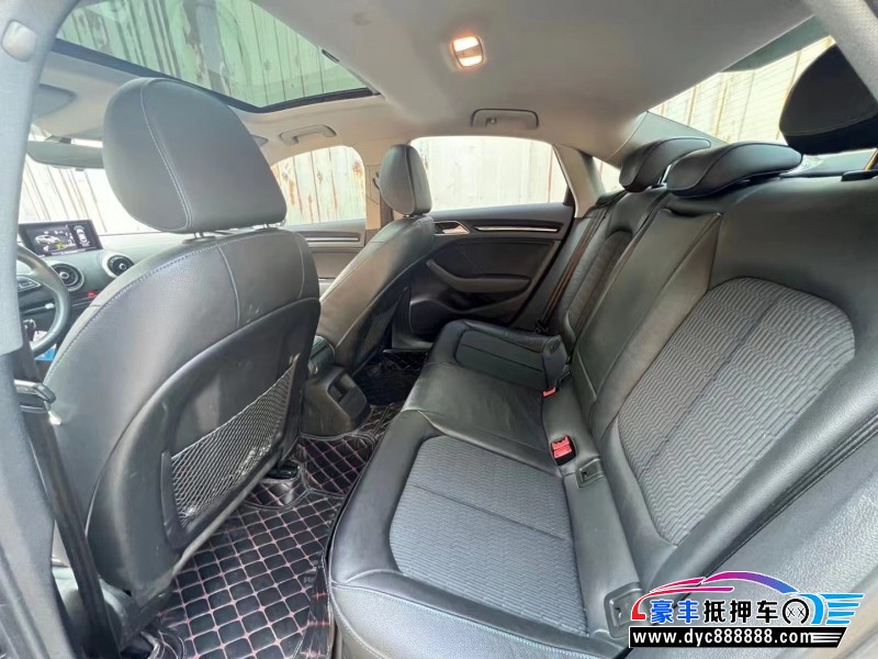 19年奥迪A3轿车抵押车出售