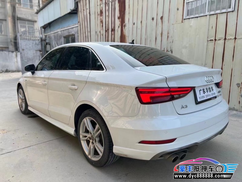 19年奥迪A3轿车抵押车出售