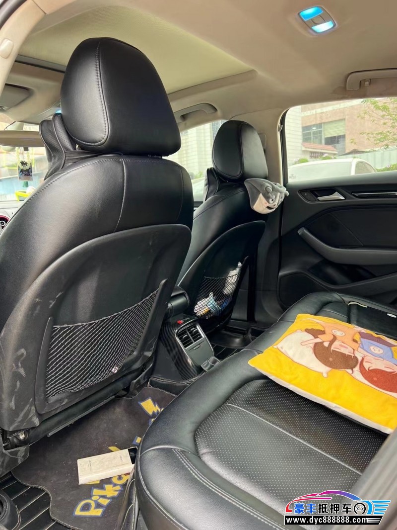 17年奥迪TT轿车抵押车出售