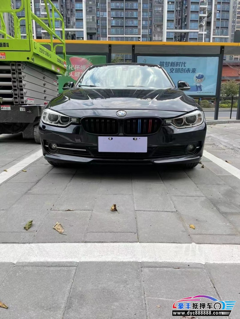 12年宝马3系轿车抵押车出售