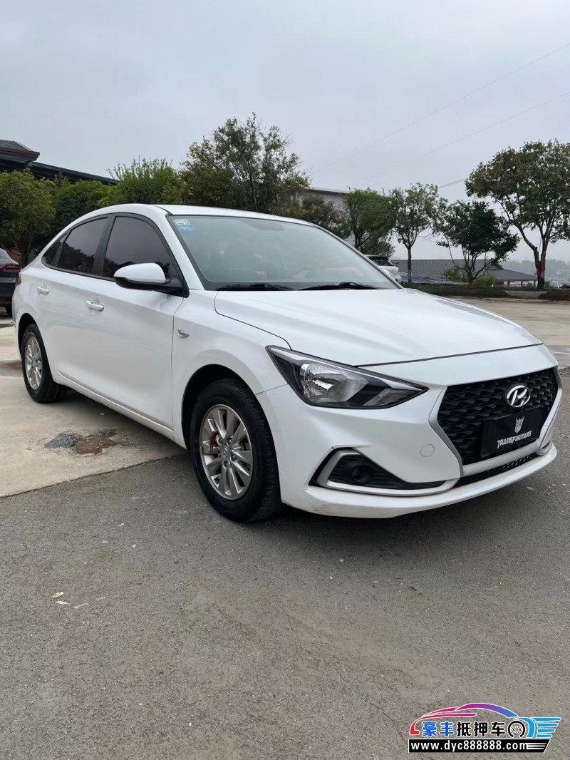 18年现代悦动轿车抵押车出售