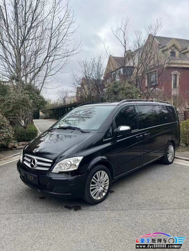 13年奔驰唯雅诺MPV抵押车出售