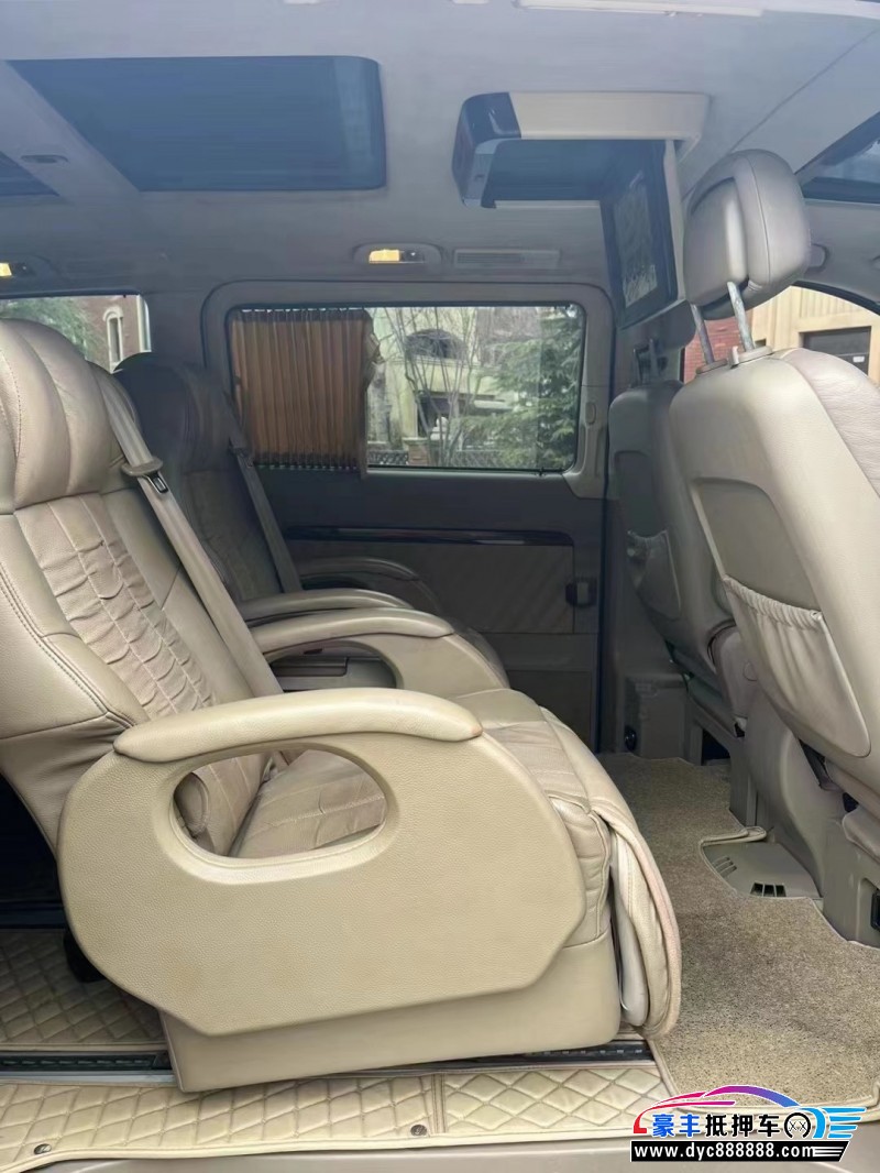 13年奔驰唯雅诺MPV抵押车出售