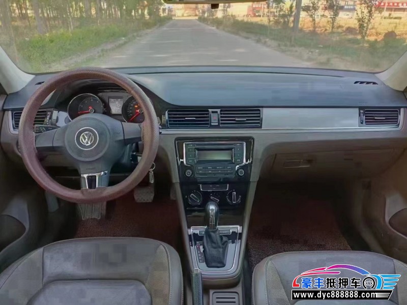 16年大众宝来轿车抵押车出售