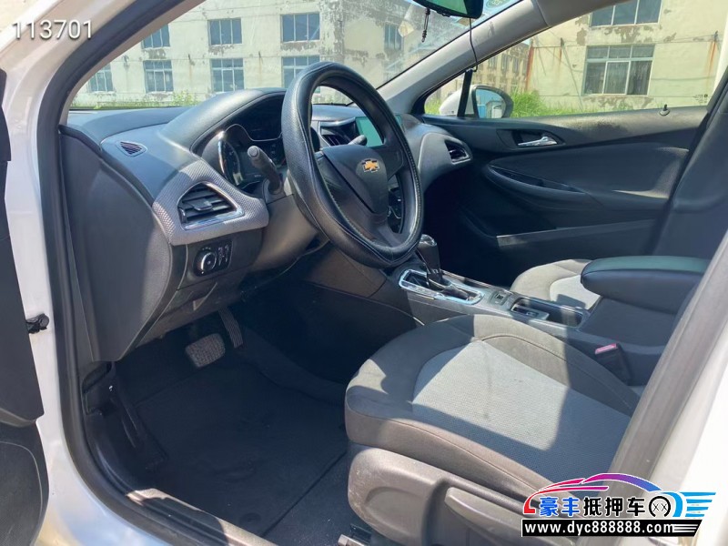 17年雪佛兰科鲁兹轿车抵押车出售