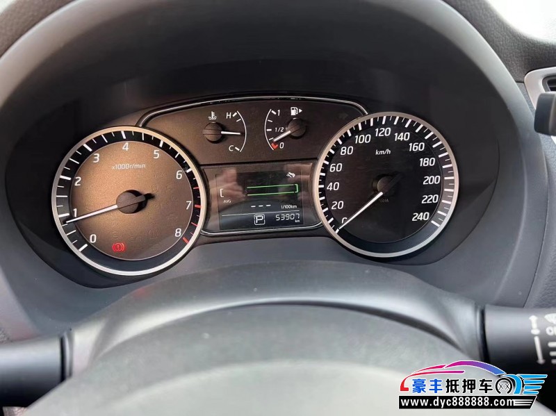 19年日产轩逸轿车抵押车出售