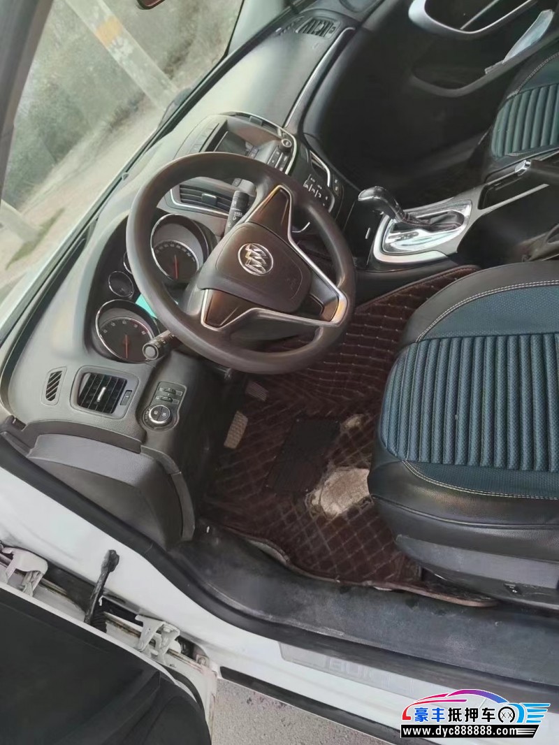 17年别克君威轿车抵押车出售