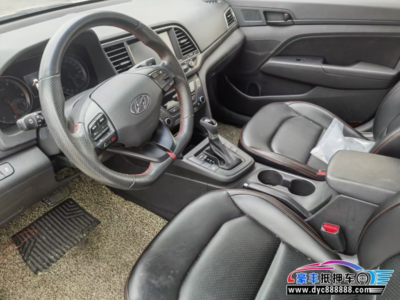 19年现代领动轿车抵押车出售