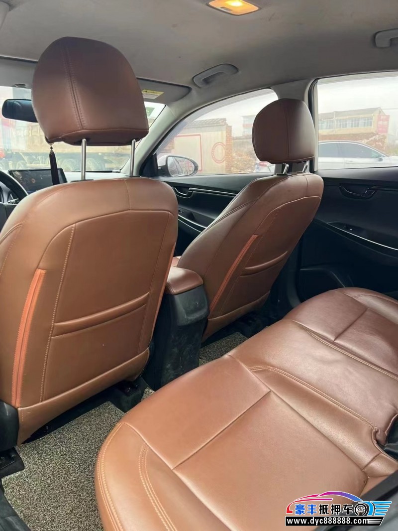 18年现代悦动轿车抵押车出售