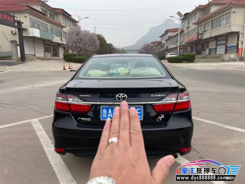 15年丰田凯美瑞轿车抵押车出售