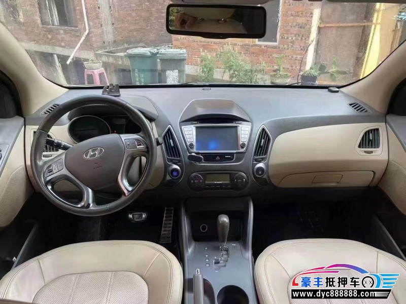 11年现代ix35SUV抵押车出售