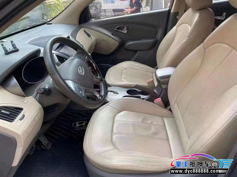 11年现代ix35SUV抵押车出售