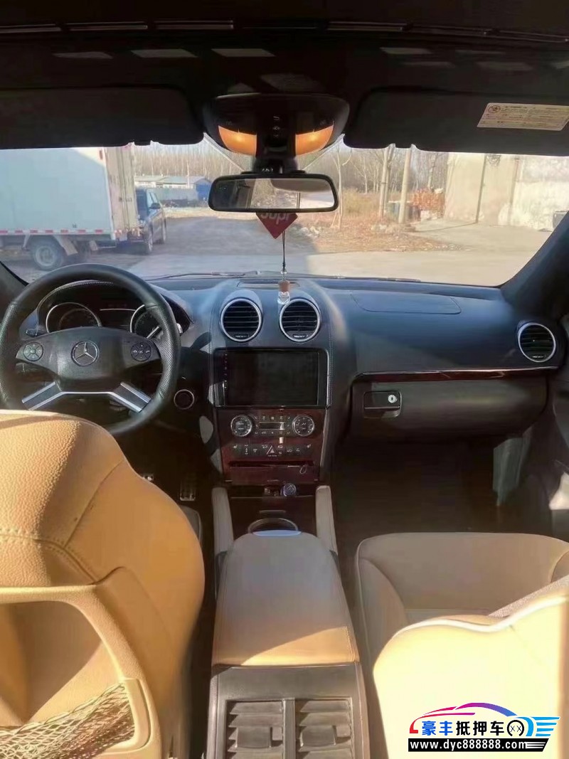 10年奔驰MLSUV抵押车出售