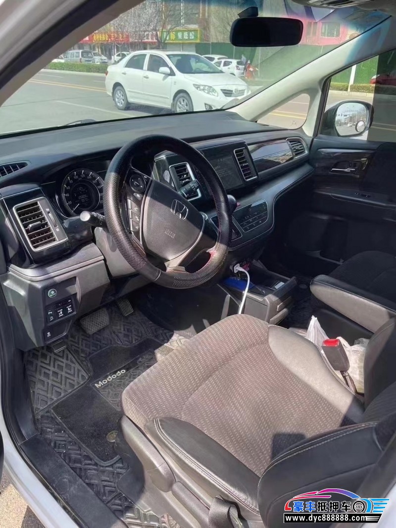 17年本田艾力绅MPV抵押车出售