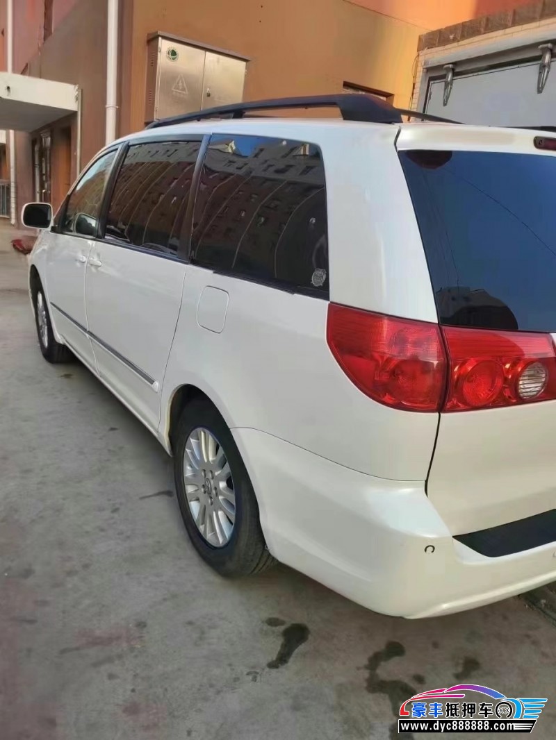 10年丰田塞纳SUV抵押车出售