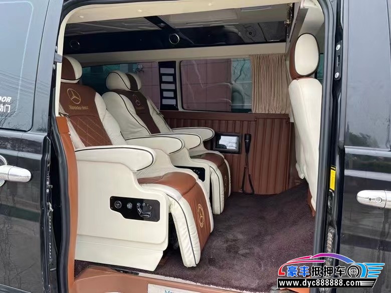 15年奔驰威霆MPV抵押车出售