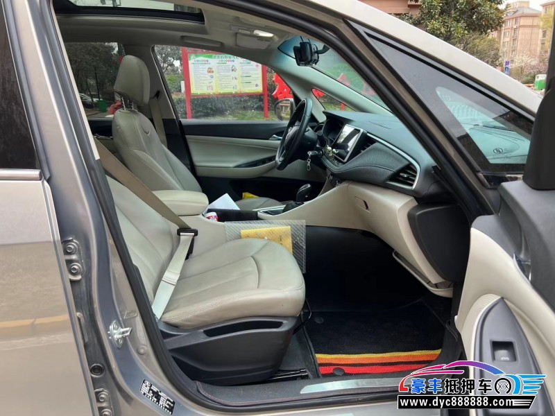 17年别克别克GL6MPV抵押车出售