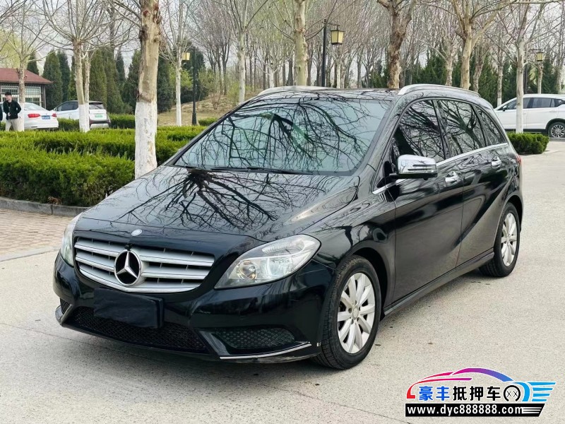 14年奔驰B轿车抵押车出售