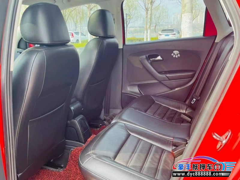 14年大众polo轿车抵押车出售