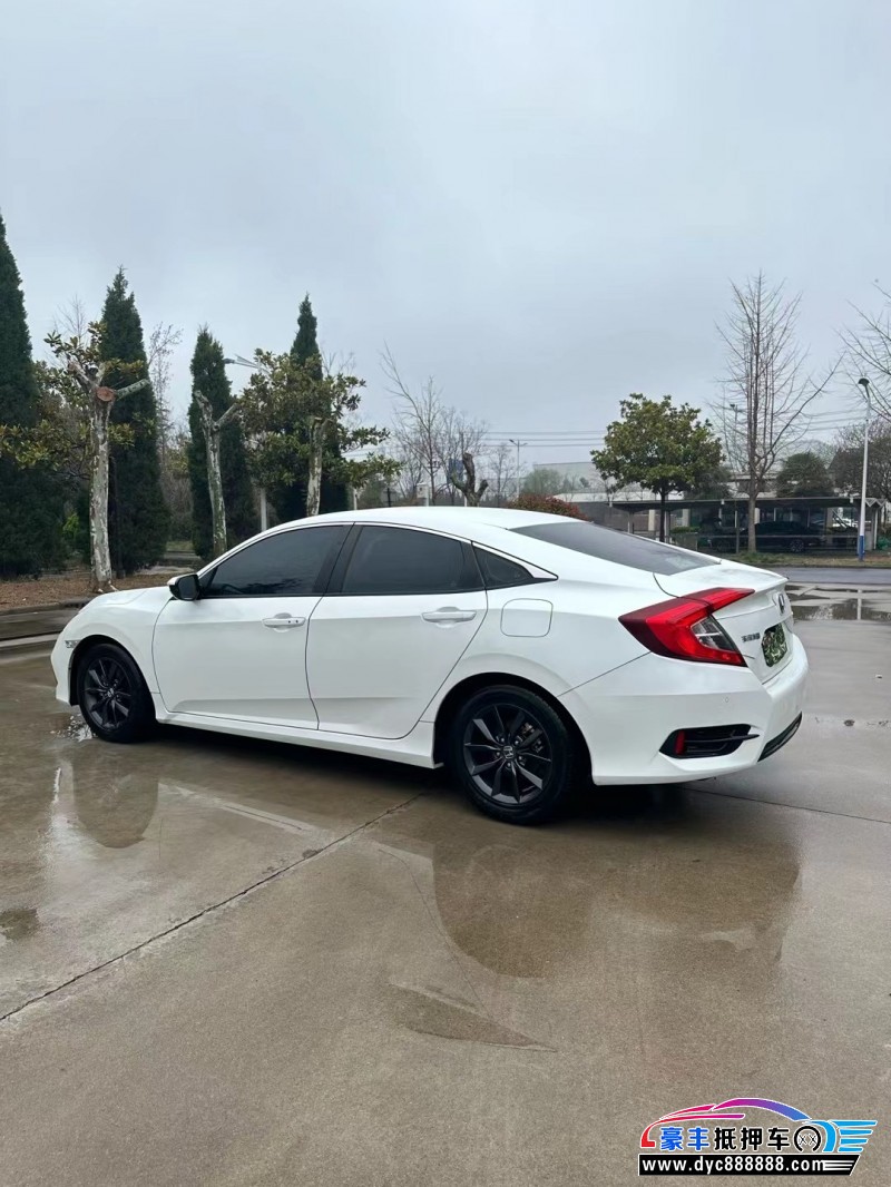 22年本田思域轿车抵押车出售