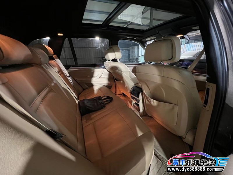 13年宝马X5轿车抵押车出售