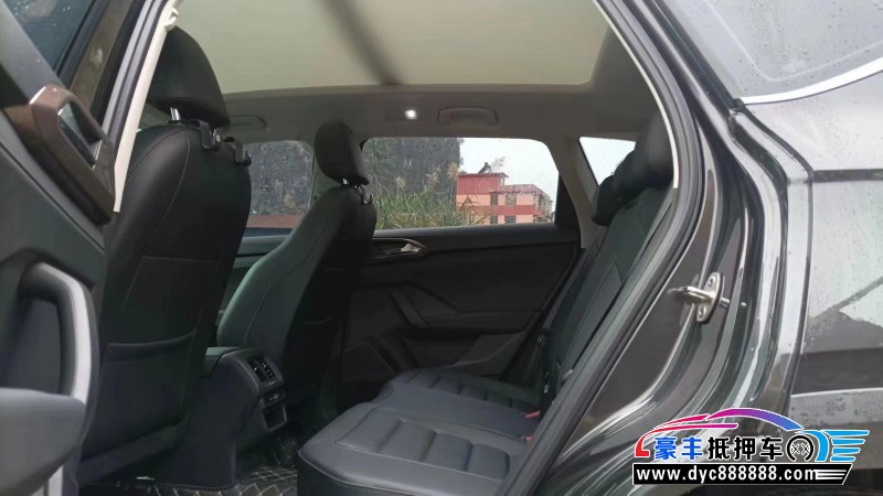 22年大众途岳轿车抵押车出售