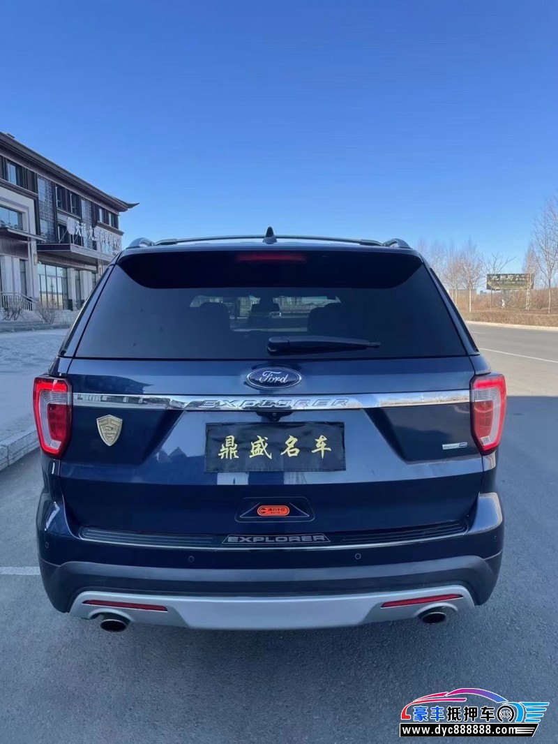 16年福特探险者轿车抵押车出售