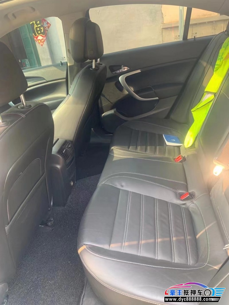 15年别克君威轿车抵押车出售