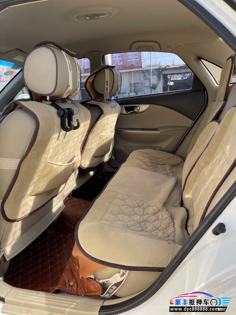 16年别克凯越轿车抵押车出售