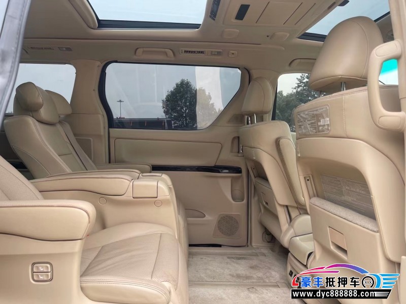 13年丰田埃尔法MPV抵押车出售