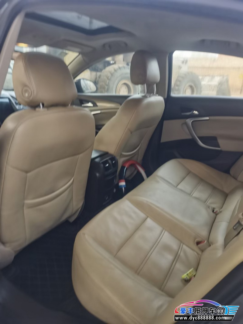 11年别克君威轿车抵押车出售